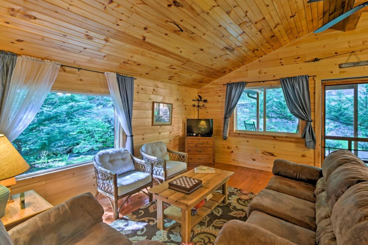 Bryson City Cabin With Fire Pit On Coopers Creek! Exterior photo