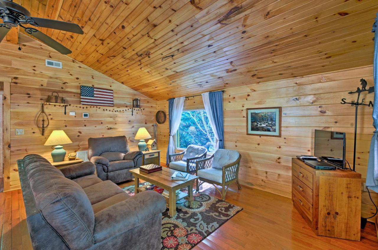 Bryson City Cabin With Fire Pit On Coopers Creek! Exterior photo
